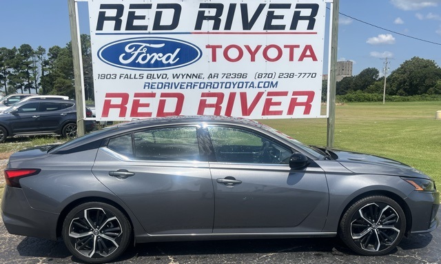 2024 Nissan Altima SR