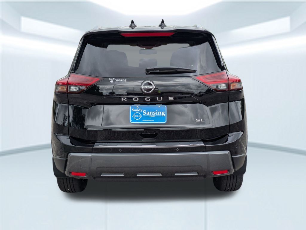 2025 Nissan Rogue SL photo 2