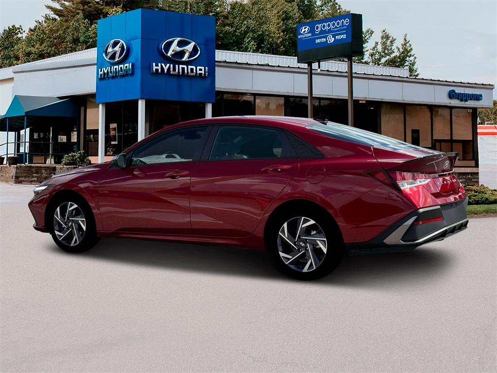 2025 Hyundai Elantra SEL Sport photo 3