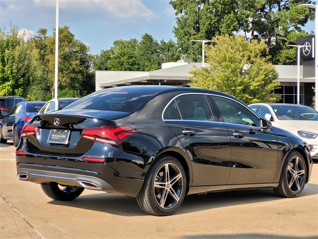 2022 Mercedes Benz A 220 photo 4