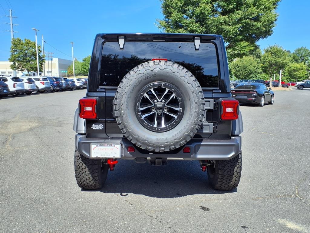 2025 Jeep Wrangler Rubicon photo 19