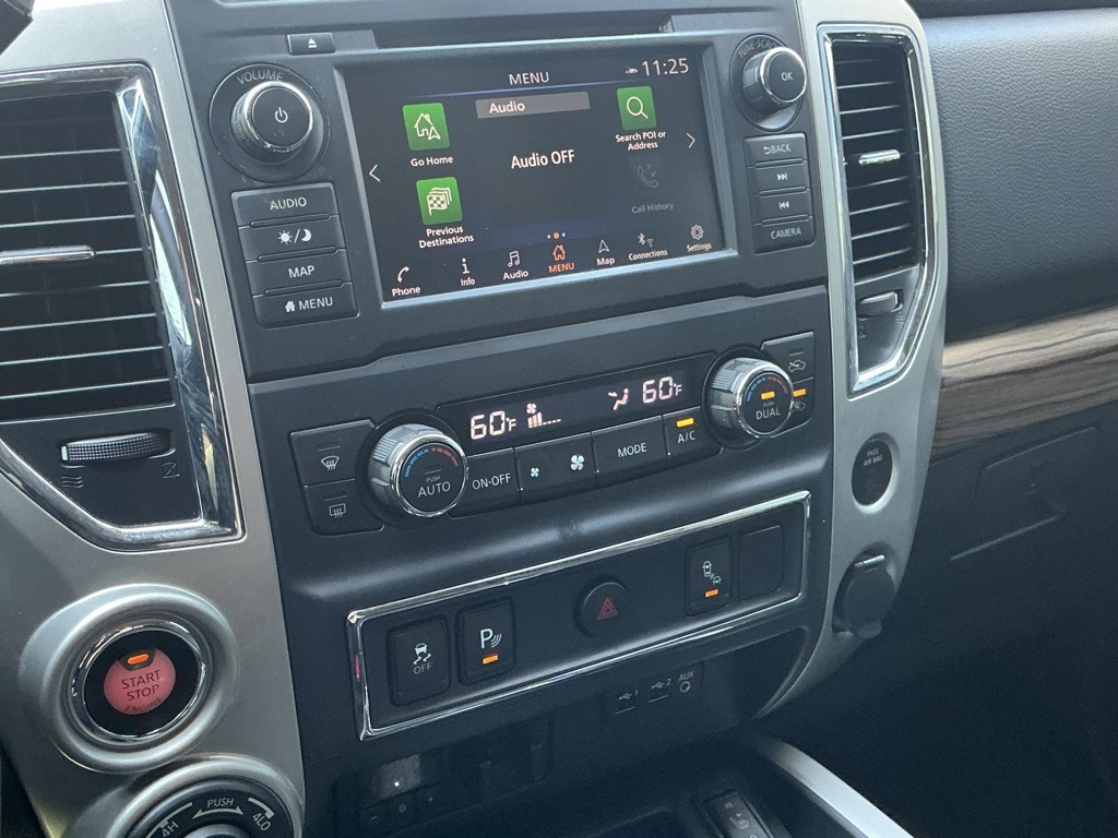 2019 Nissan Titan SL photo 18