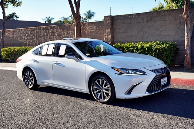 2019 Lexus ES 350 photo 5