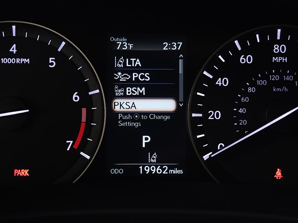 2022 Lexus RX Premium photo 23