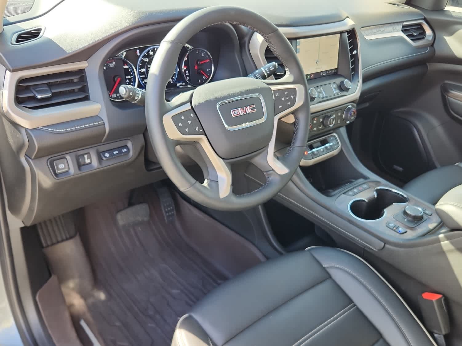 2023 Gmc Acadia Denali photo 13