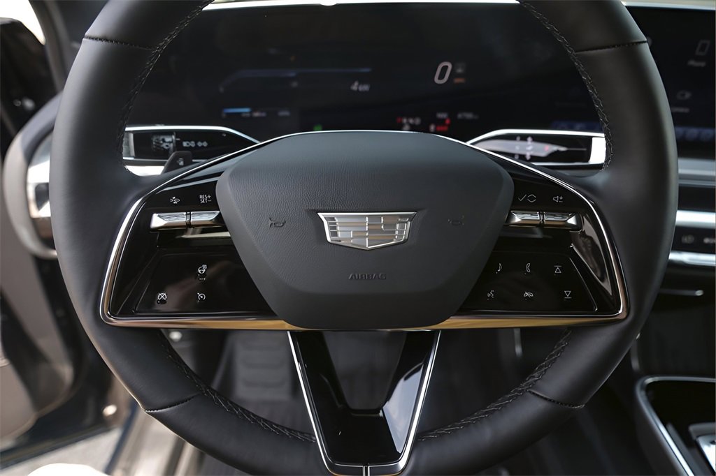 2024 Cadillac Lyriq Luxury photo 11