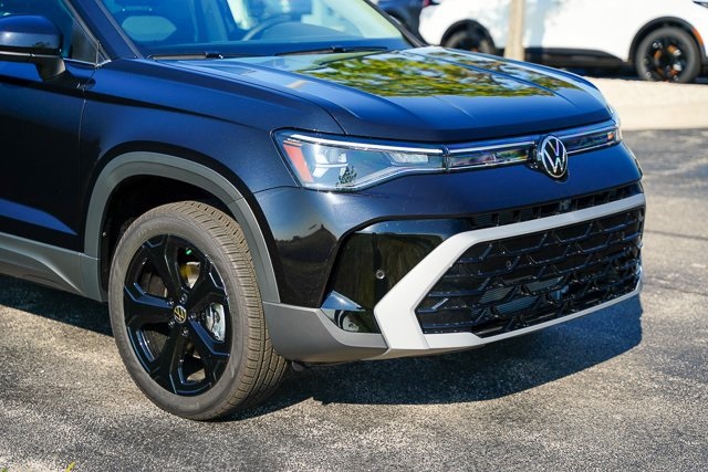 2025 Volkswagen Taos SEL photo 43