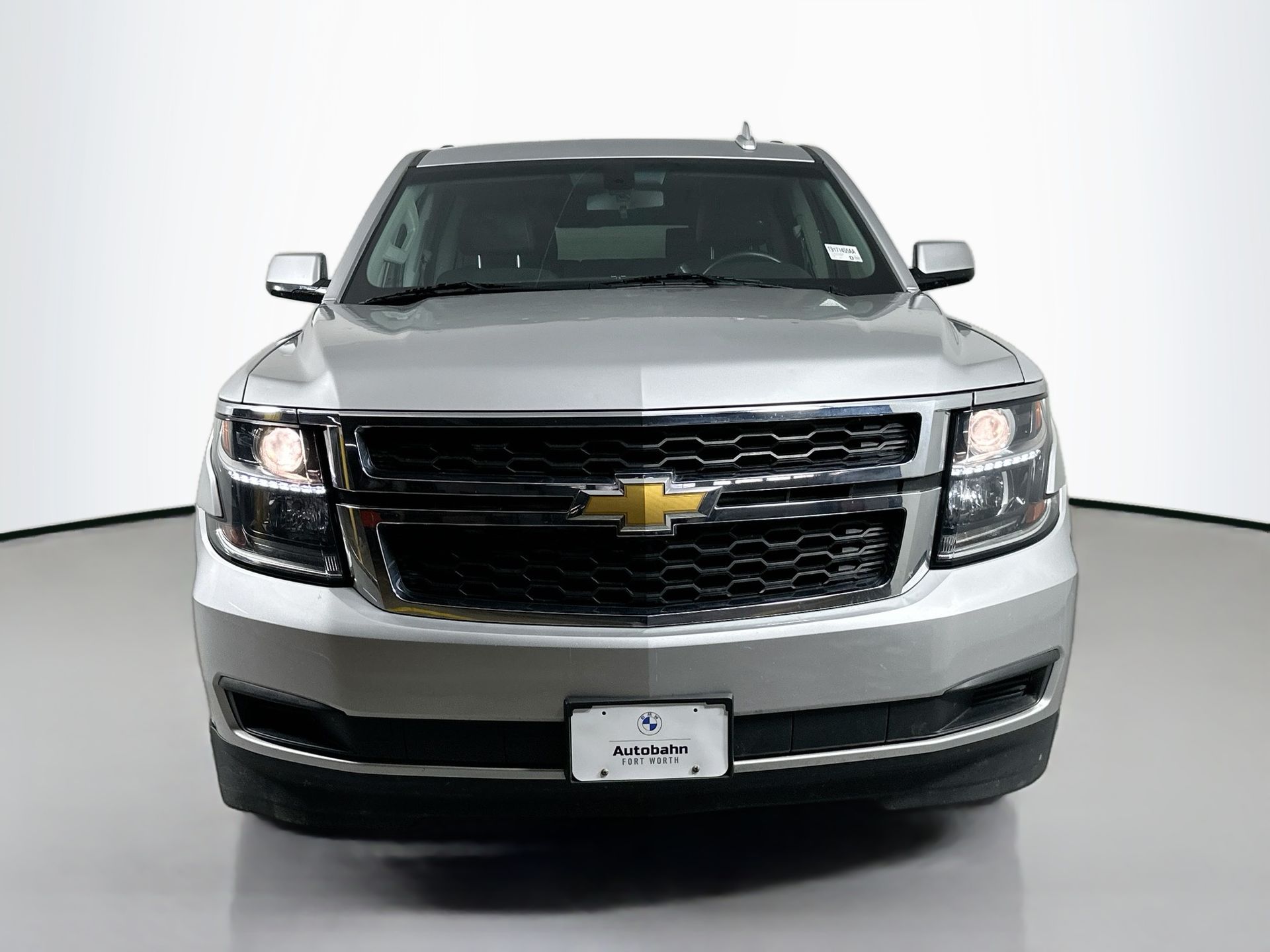 2019 Chevrolet Suburban LS photo 2