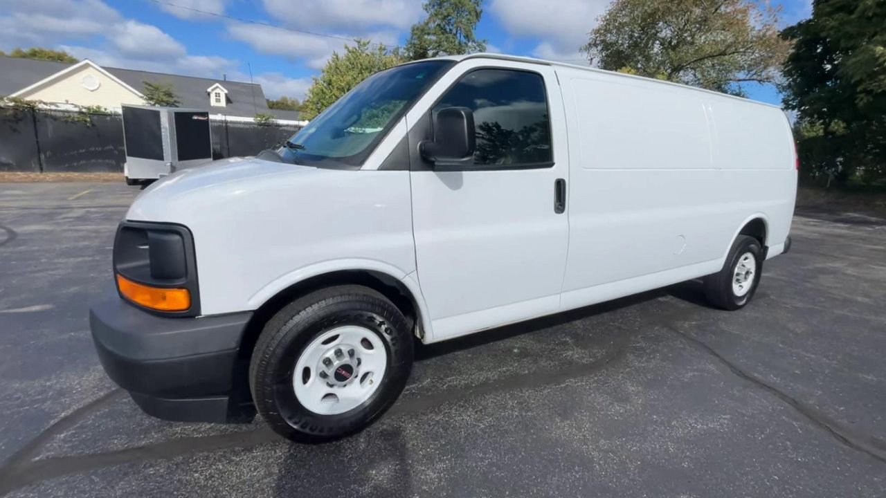 2017 Gmc Savana Cargo photo 4