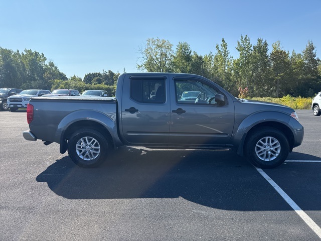 2016 Nissan Frontier SV photo 2