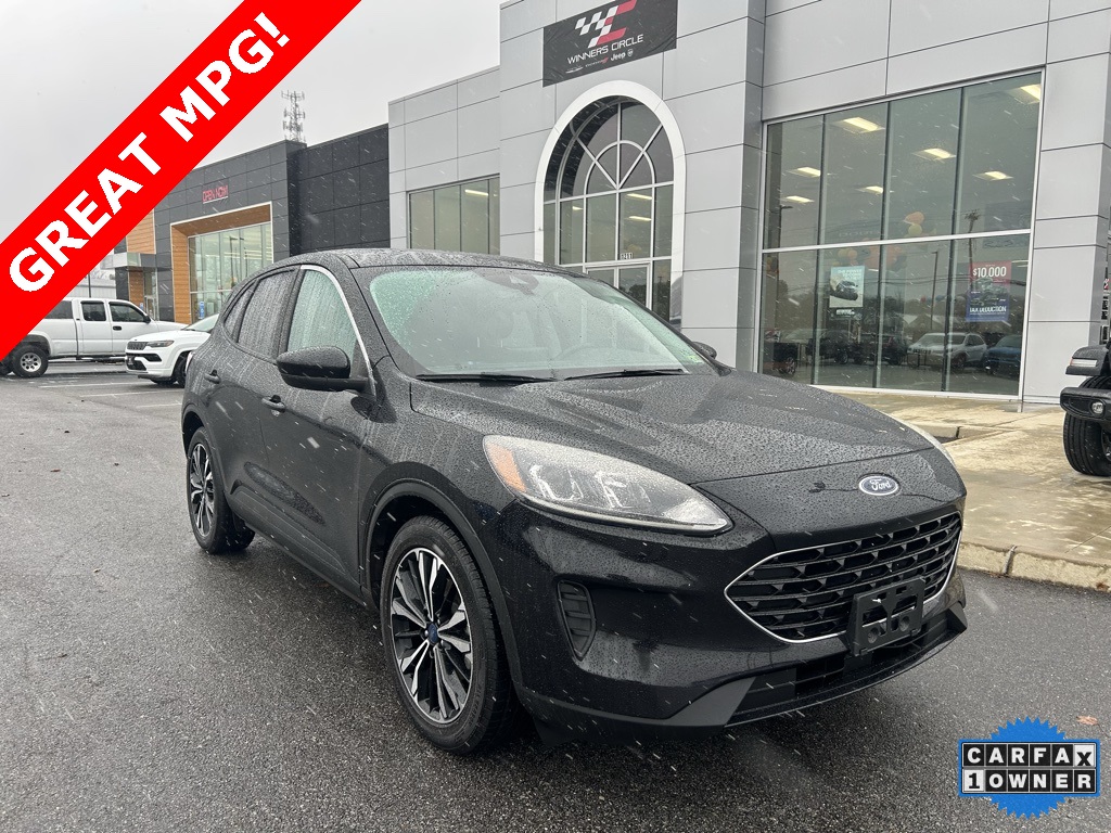 2021 Ford Escape SE's photo