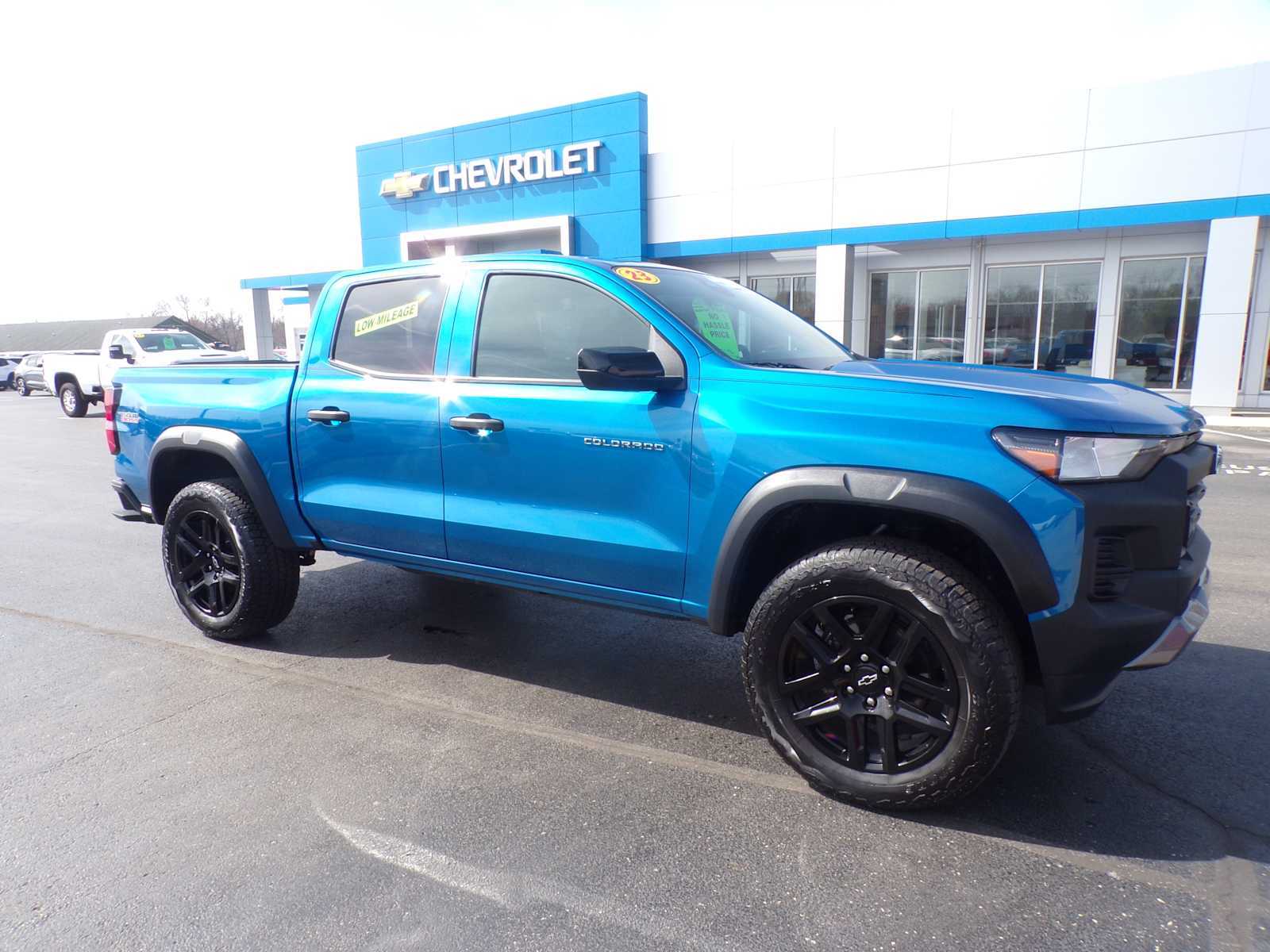 2023 Chevrolet Colorado Trail Boss photo 3