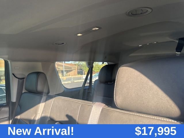 2019 Chevrolet Suburban LT photo 24