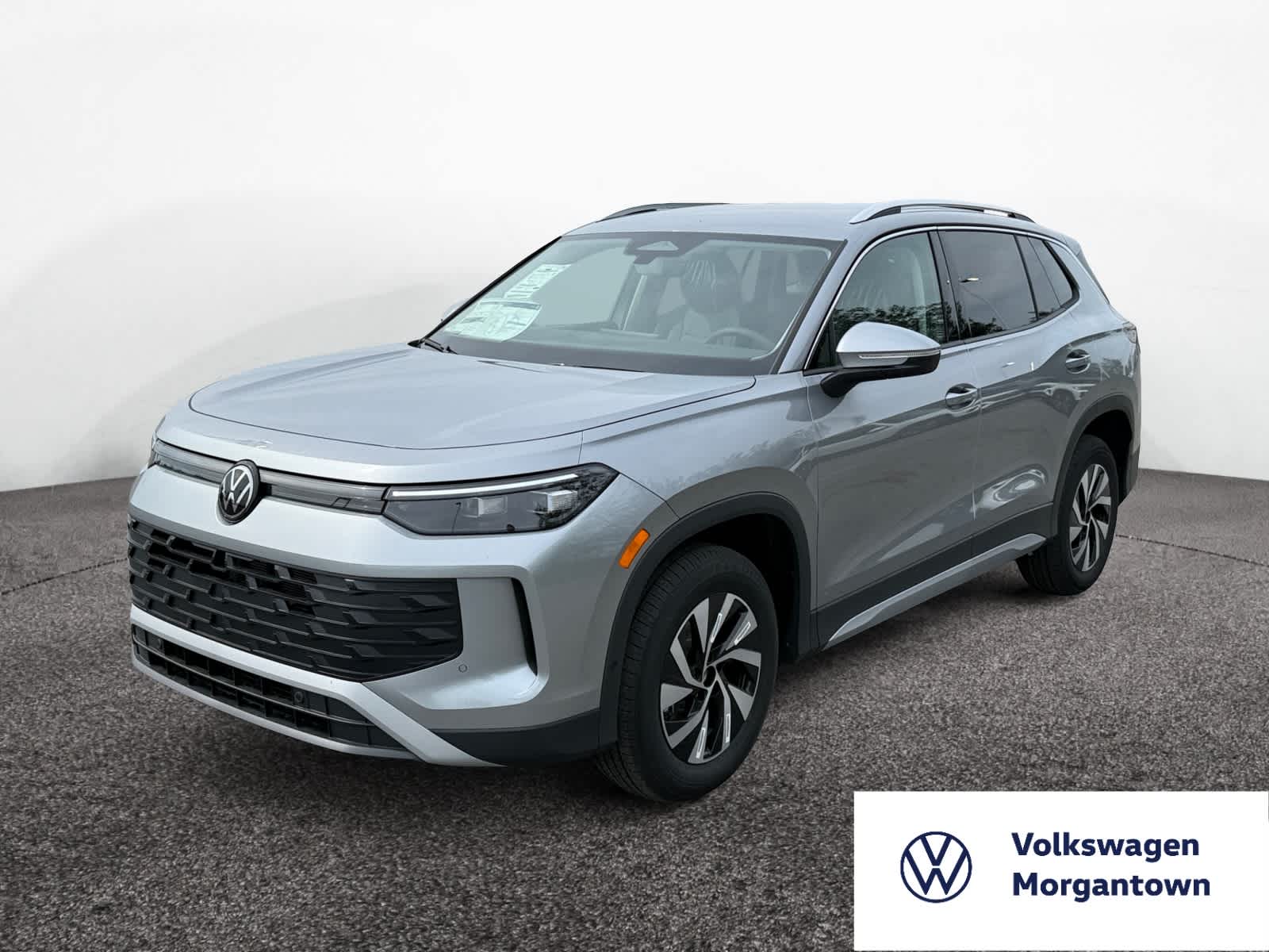 2025 Volkswagen Tiguan S's photo