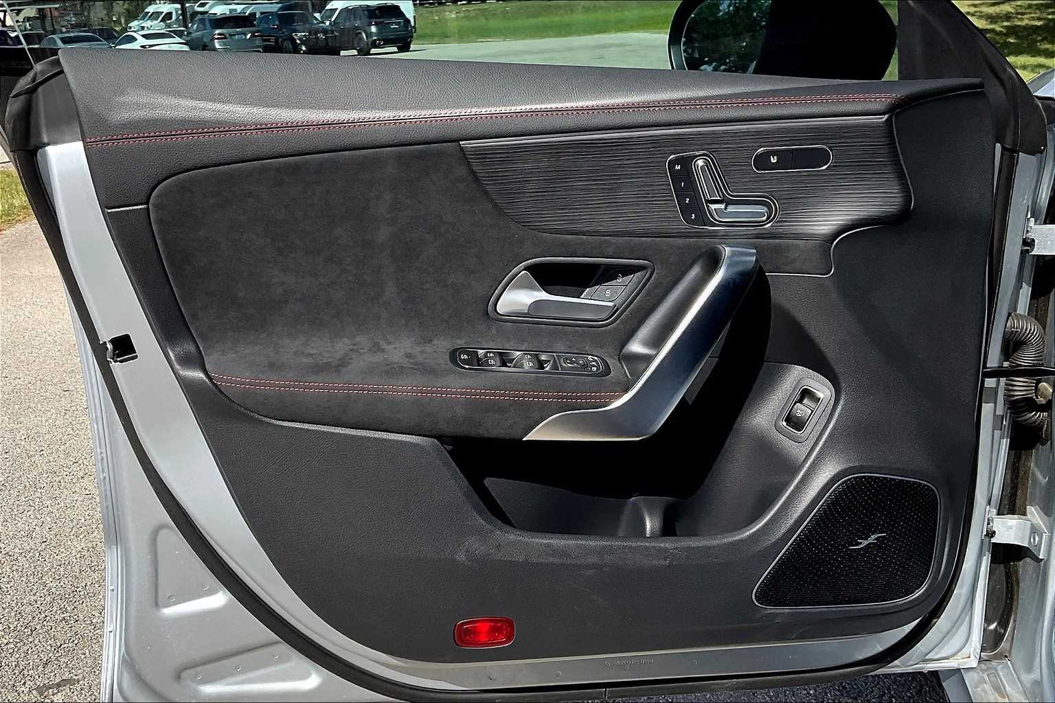 2025 Mercedes Benz CLA AMG 35 4MATIC photo 11