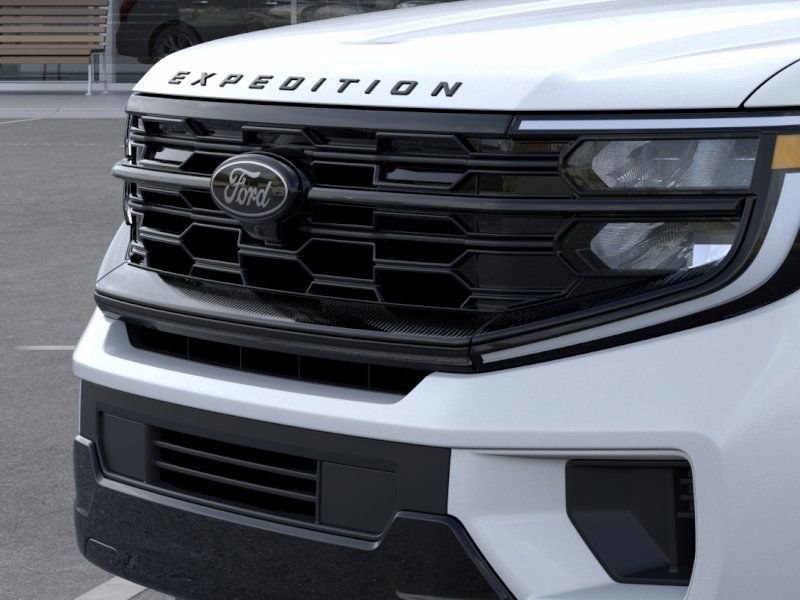 2025 Ford Expedition Platinum MAX photo 13