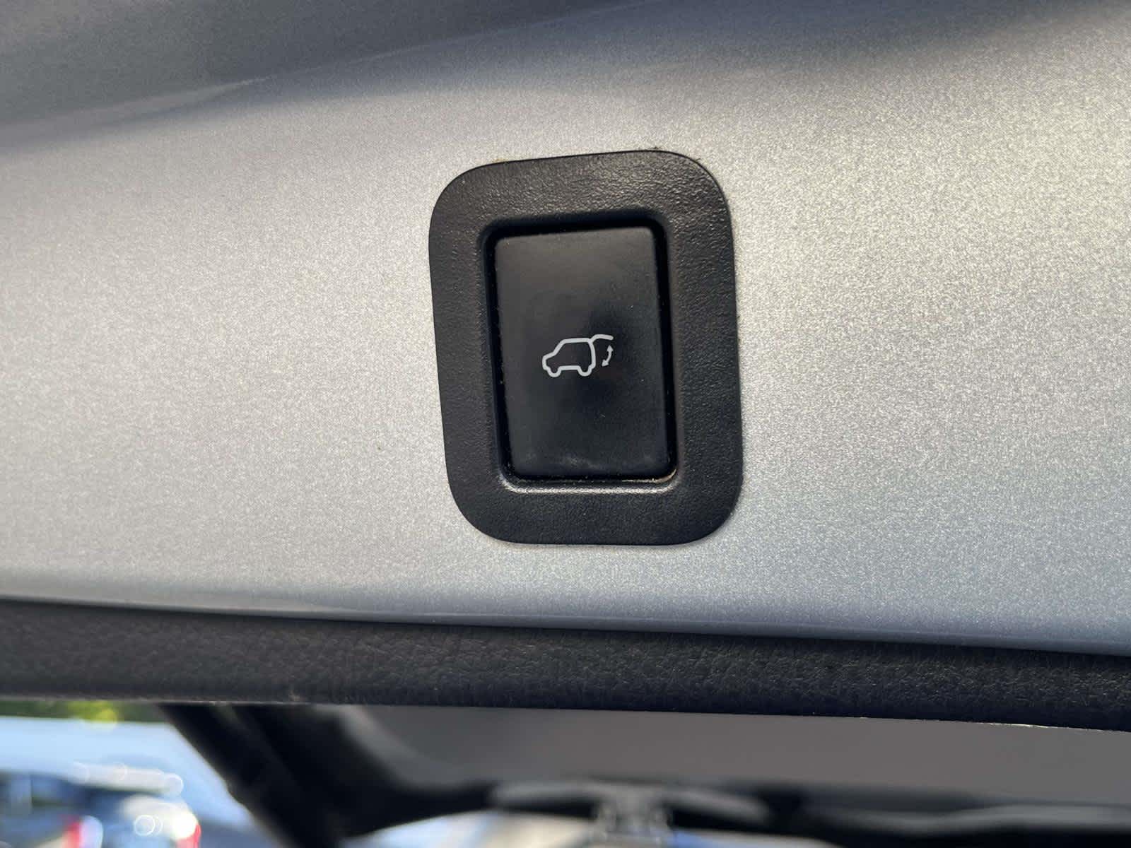 2018 Toyota Highlander SE photo 19