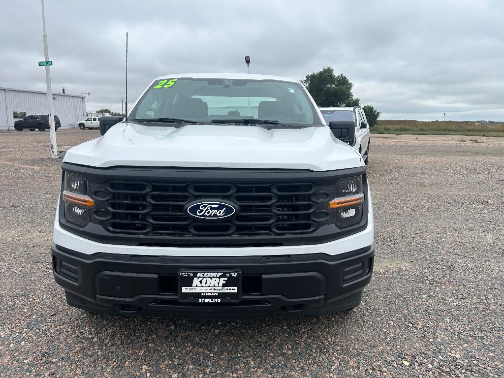 2025 Ford F-150 XL photo 4