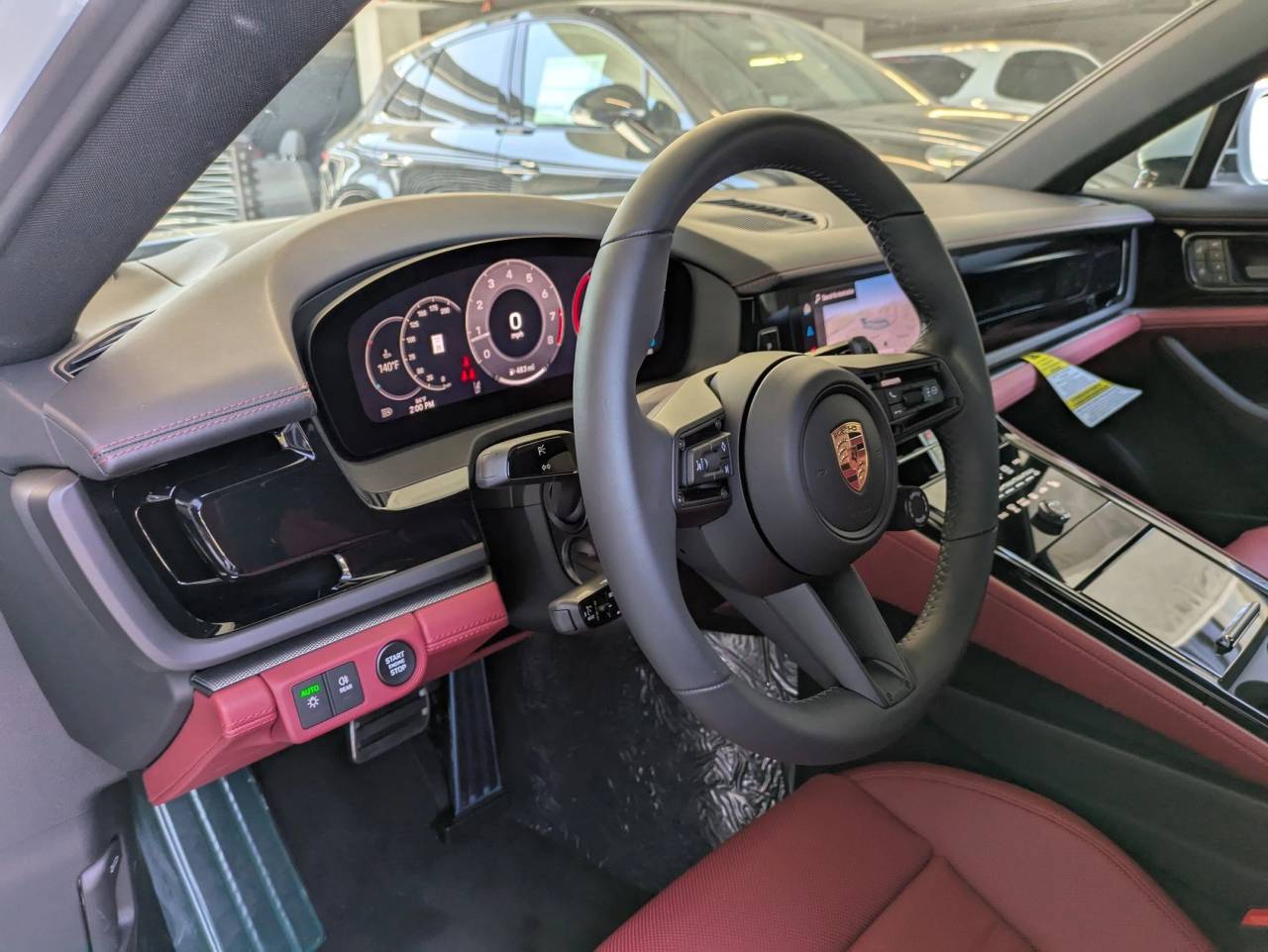 2025 Porsche Panamera 4 photo 4