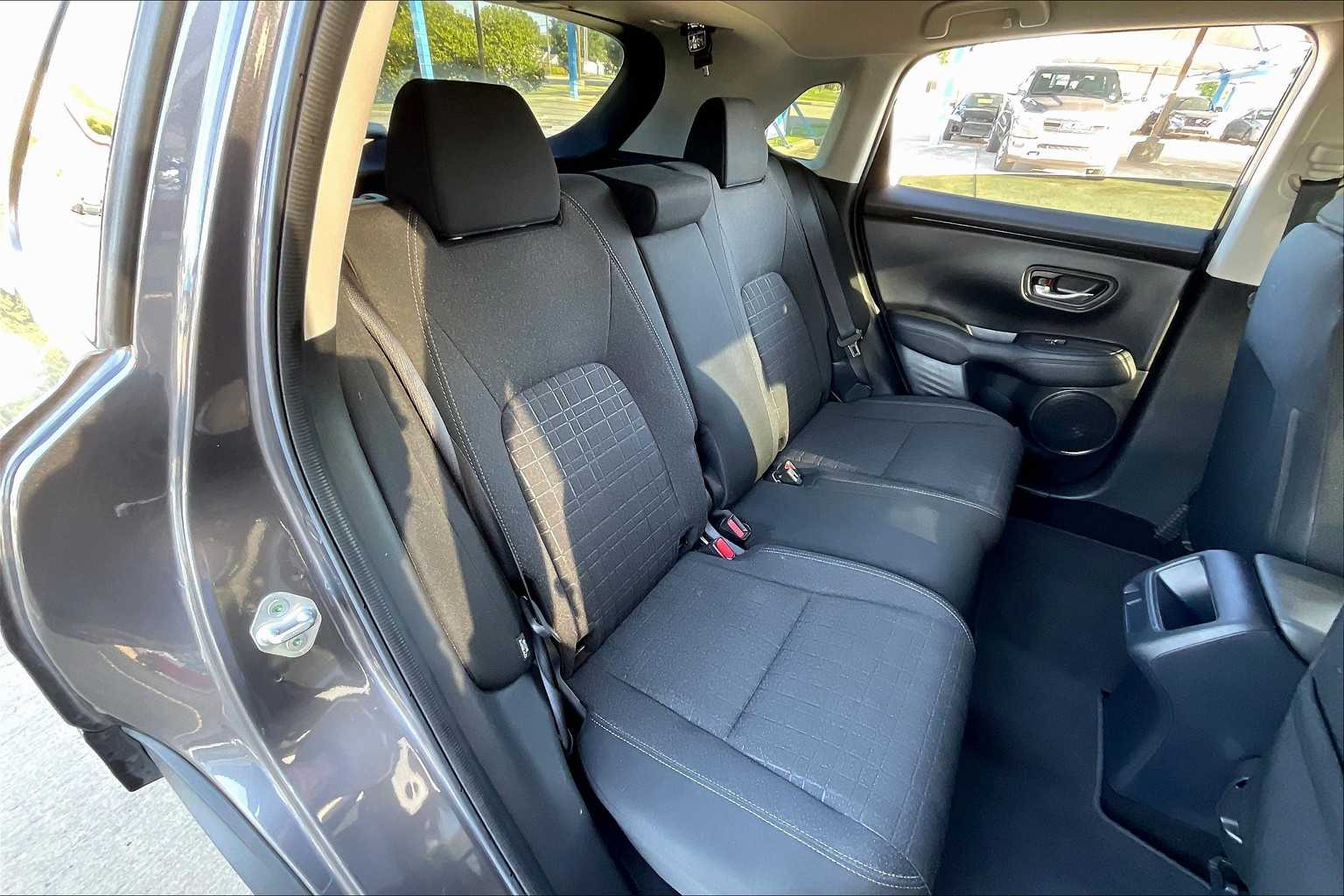 2024 Honda HR-V LX photo 18