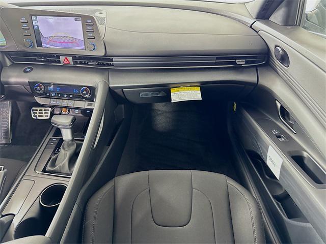 2025 Hyundai Elantra SEL Sport photo 28