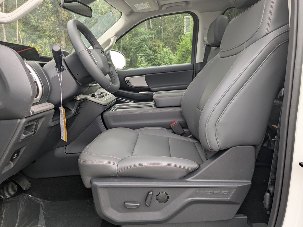 2025 Ford Expedition MAX photo 23