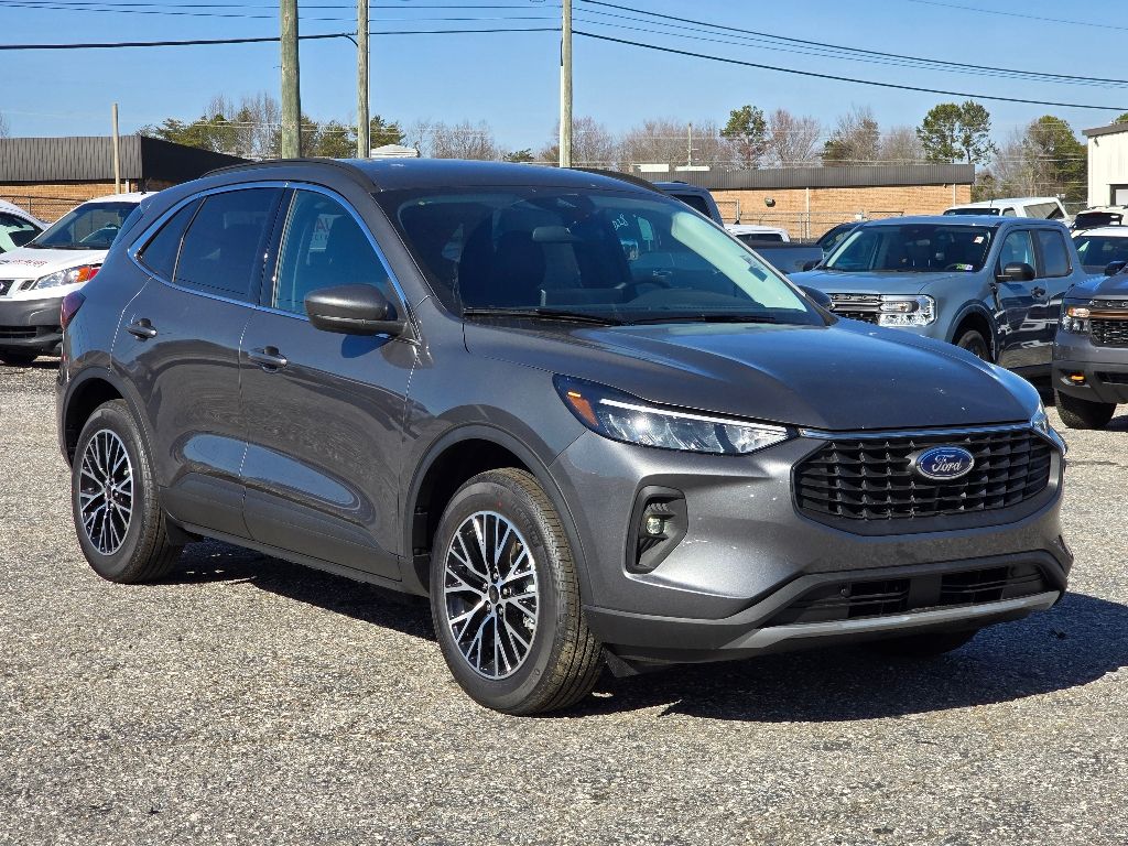 2025 Ford Escape Plug-In Hybrid photo 5