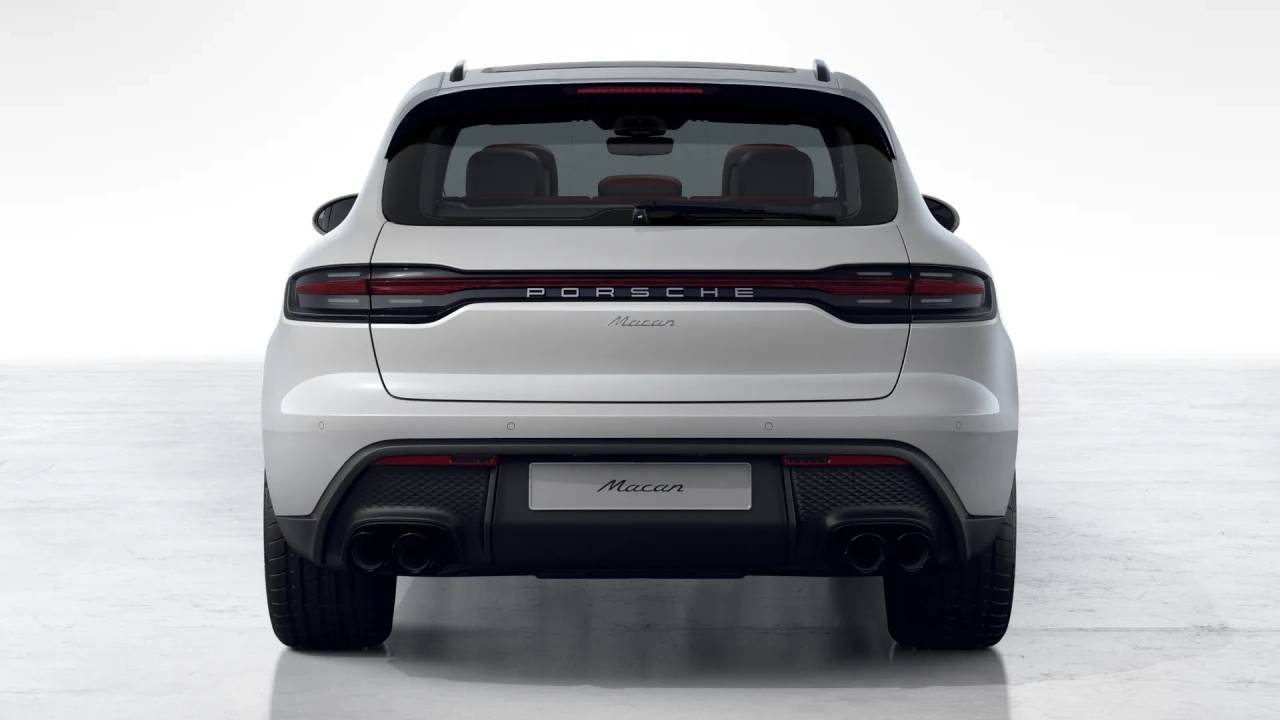 2026 Porsche Macan T photo 8