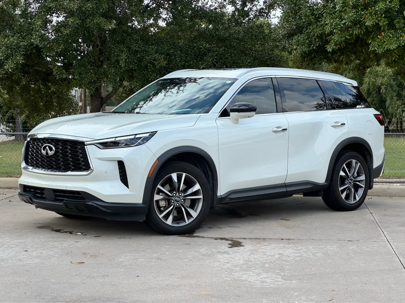 2023 INFINITI QX60 LUXE's photo