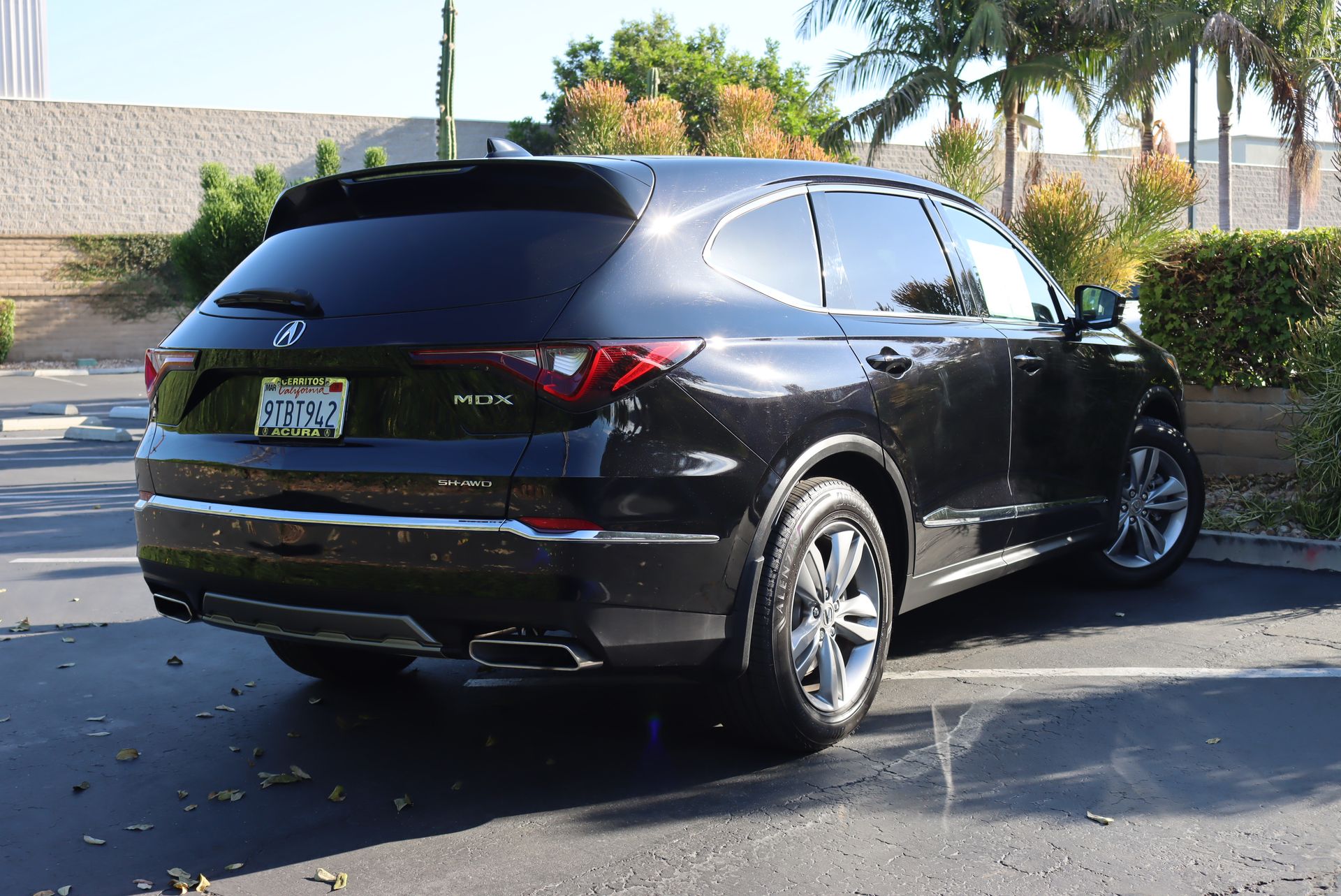 2025 Acura MDX Base SH-AWD photo 2