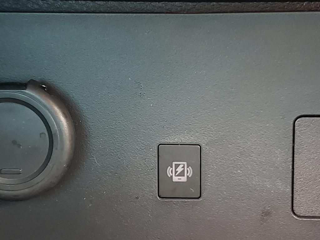 2025 Nissan Pathfinder SL photo 35