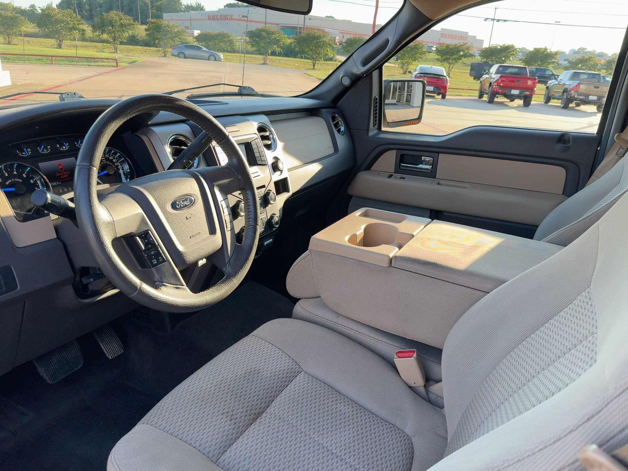 2014 Ford F-150 XLT photo 4