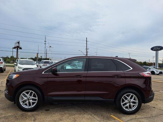 2024 Ford Edge SEL photo 2