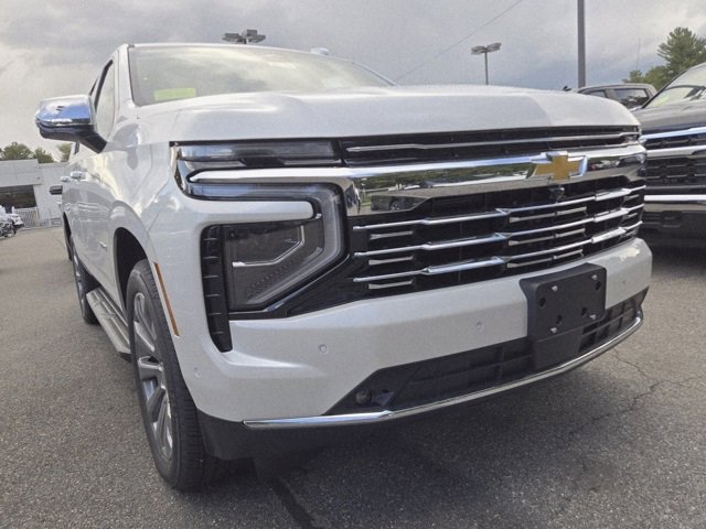 2025 Chevrolet Tahoe Premier photo 3