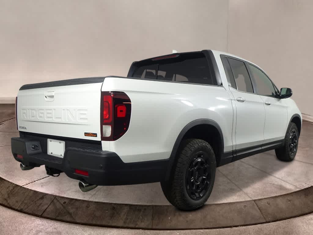 2025 Honda Ridgeline TrailSport photo 3