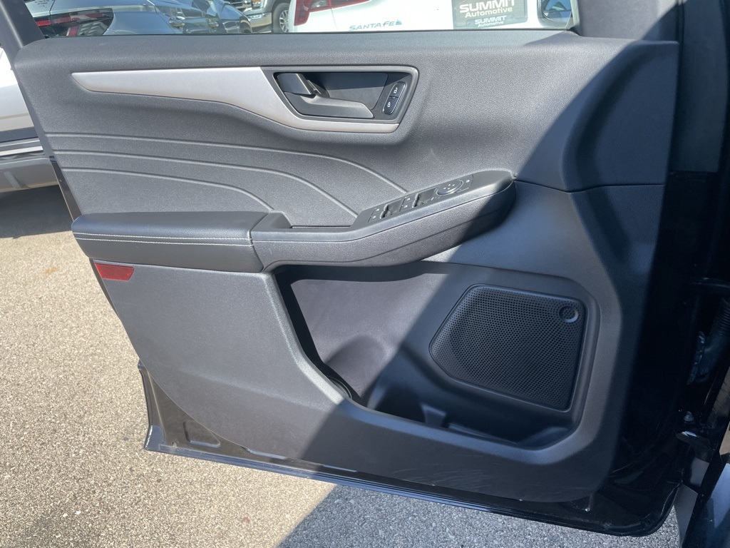 2022 Ford Escape SE photo 49