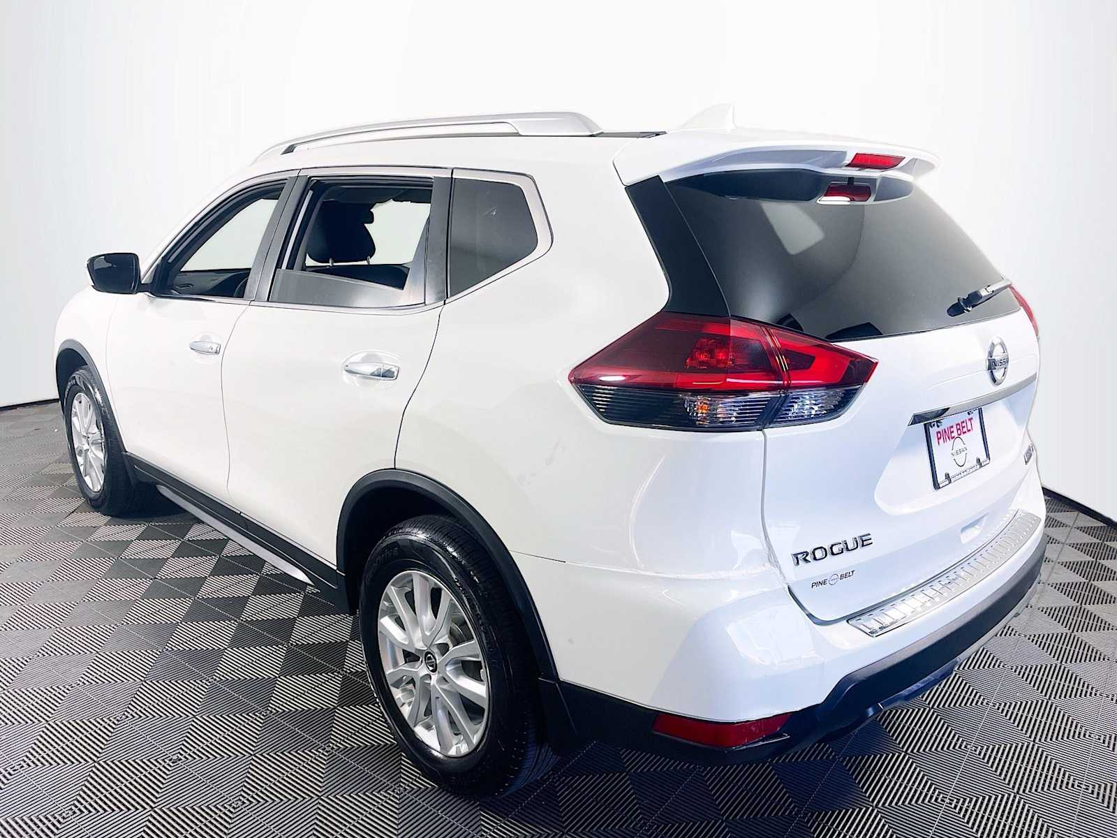 2020 Nissan Rogue S photo 3