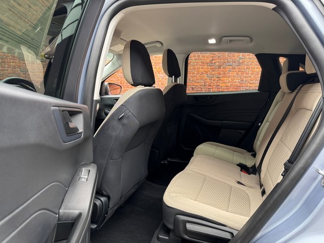 2022 Ford Escape SE photo 23