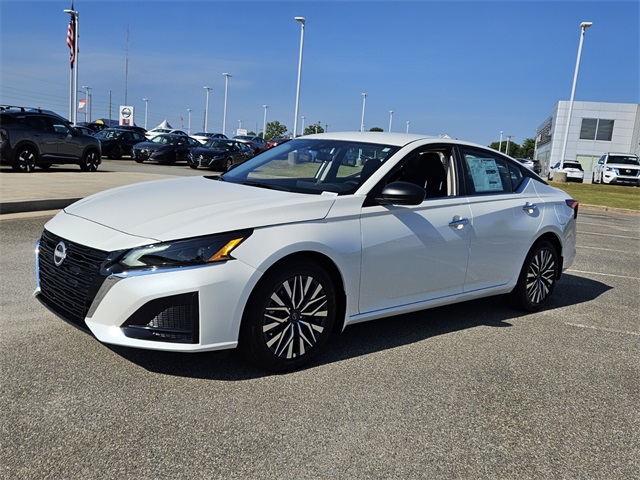 2025 Nissan Altima 2.5 SV photo 3