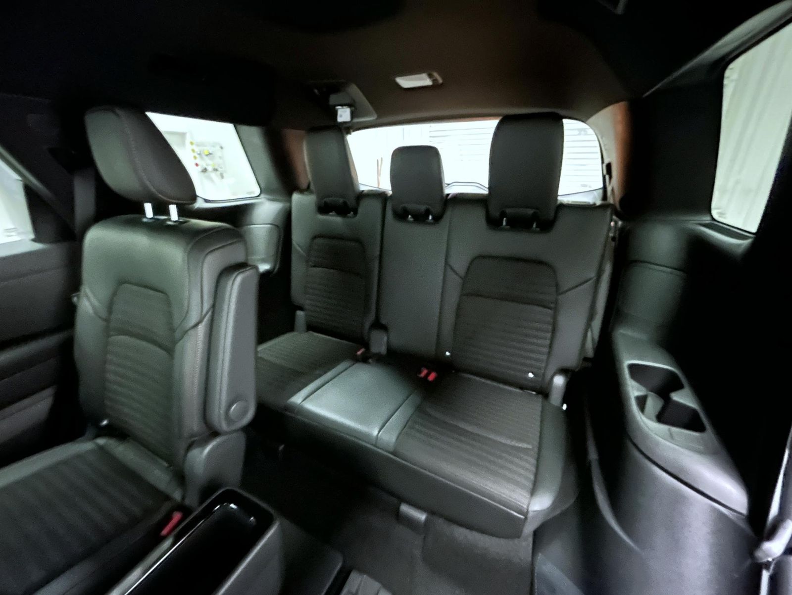 2025 Nissan Pathfinder SV photo 10