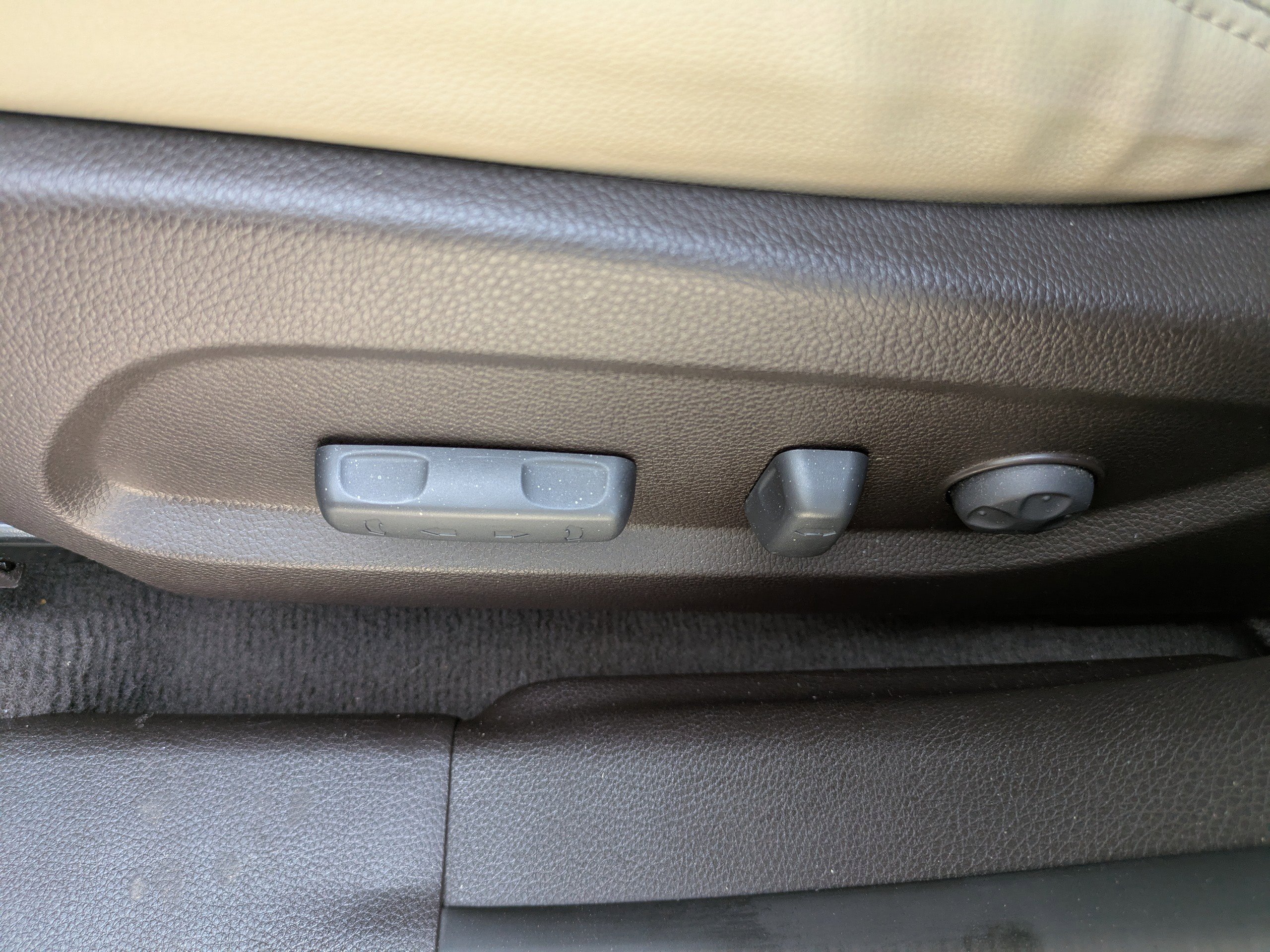 2015 Hyundai Santa Fe Limited photo 17