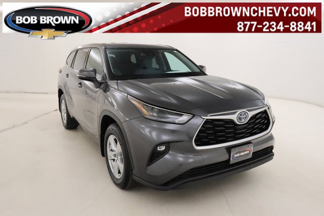 2022 Toyota Highlander LE's photo