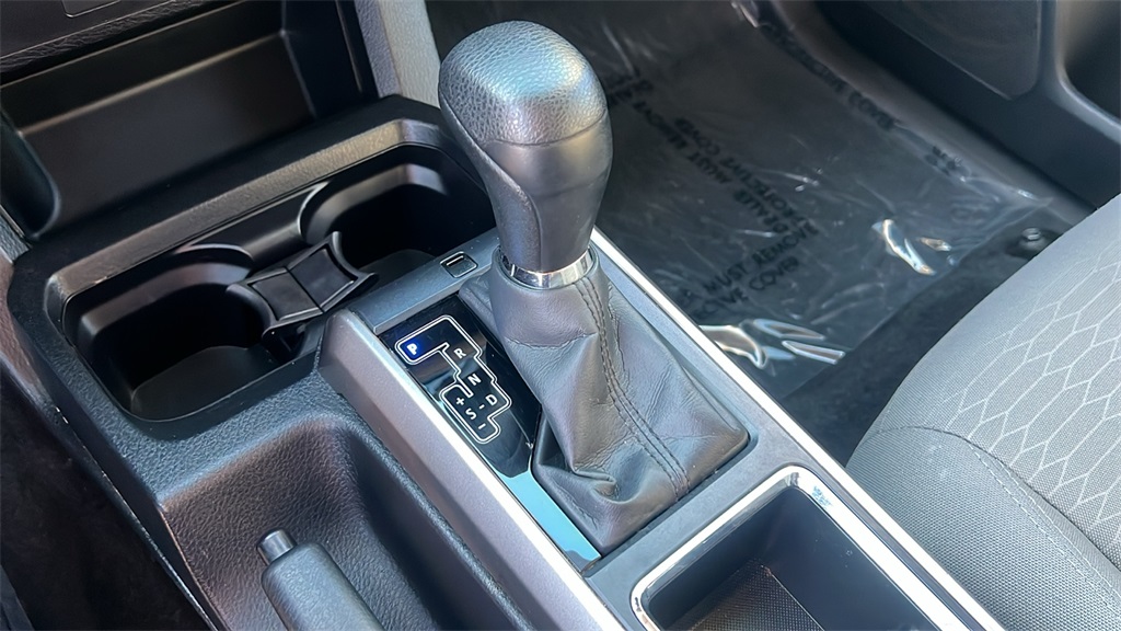 2019 Toyota Tacoma SR5 photo 11