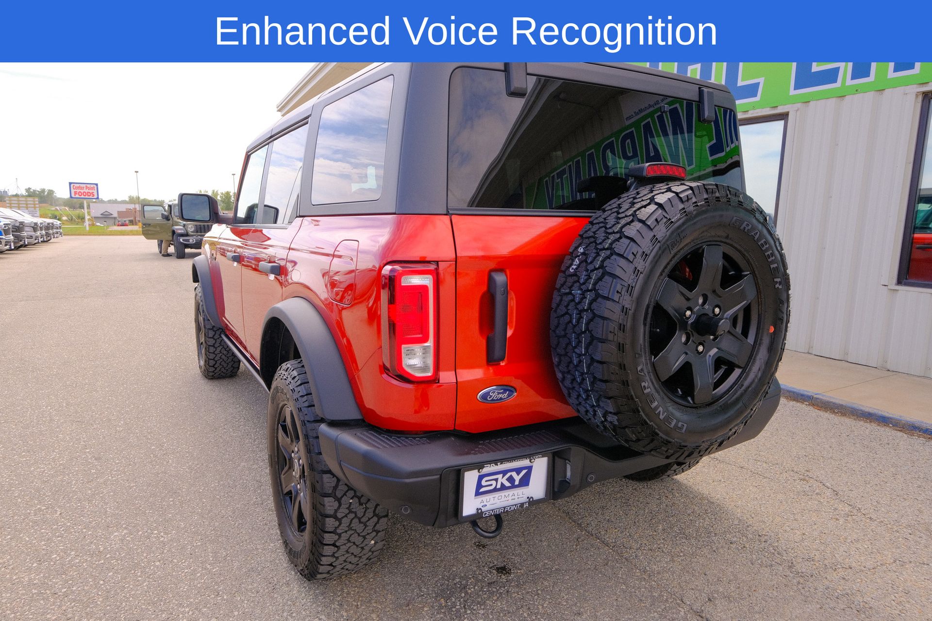 2023 Ford Bronco Black Diamond photo 4