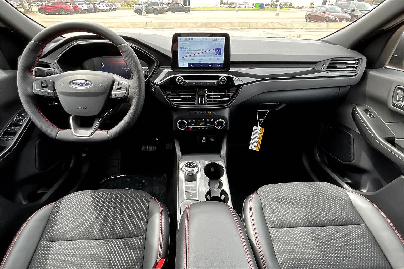 2025 Ford Escape ST-Line photo 5