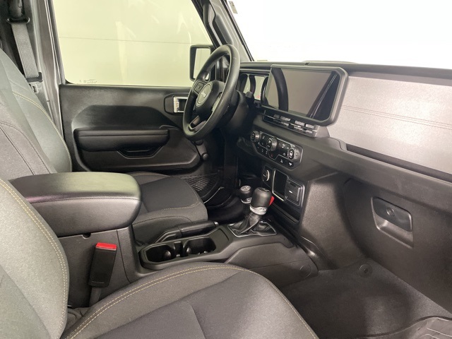 2024 Jeep Gladiator Sport photo 14