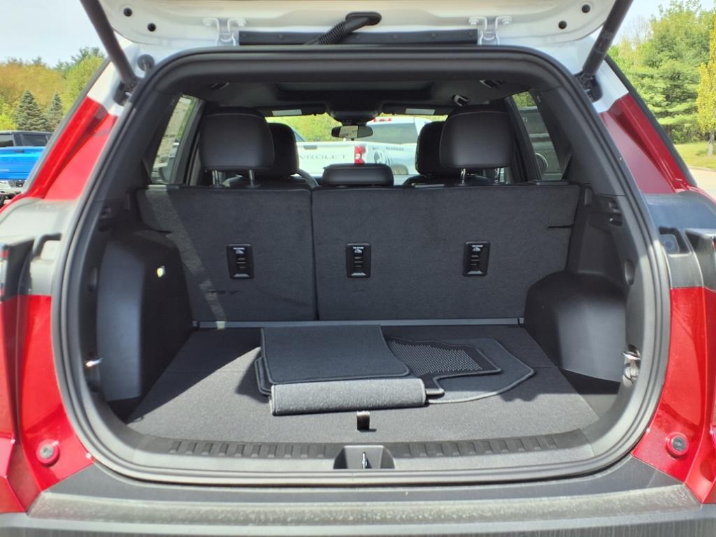 2025 Chevrolet Equinox LT photo 5