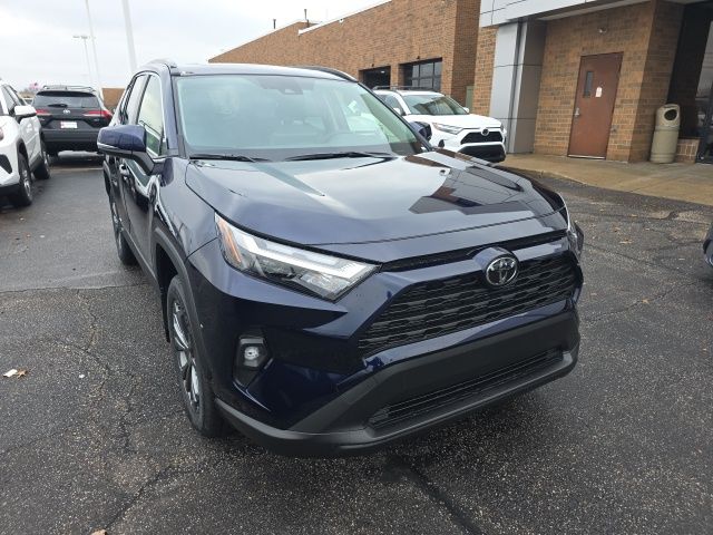 2025 Toyota RAV4 XLE Premium's photo