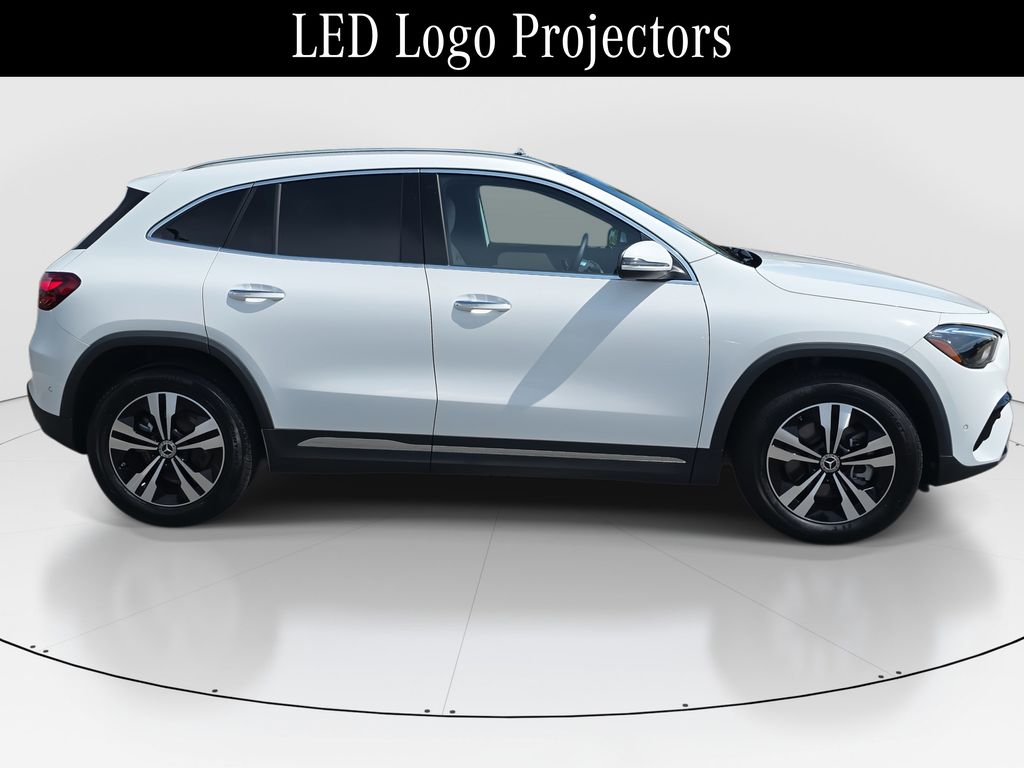 2025 Mercedes Benz GLA 250 photo 4
