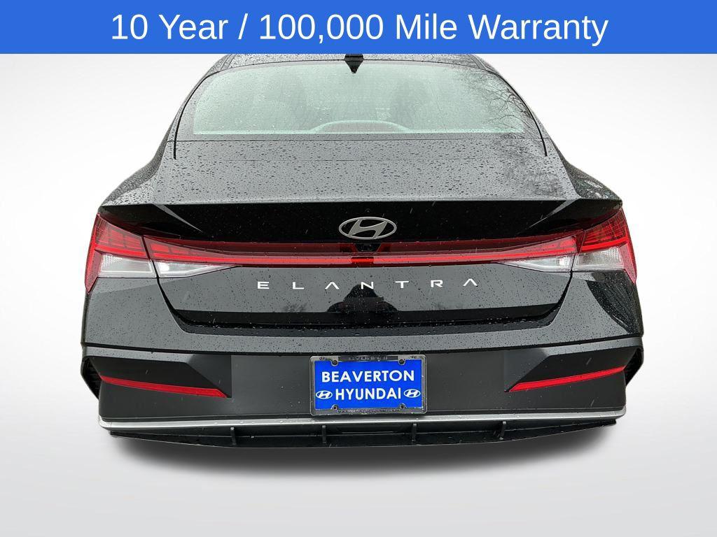 2025 Hyundai Elantra SEL Convenience photo 21